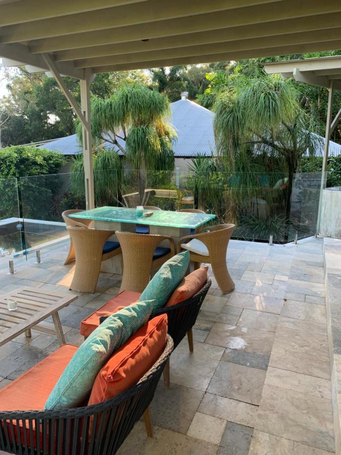 Beachfront Dolphin Cabin Oak Beach Exterior foto